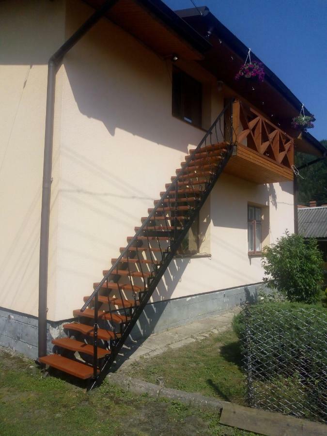 Садиба У Богдана Skole Exterior foto